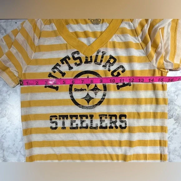 Pittsburgh Steelers Striped woman’s V-Neck T-Shirt sz M - Picture 3 of 6